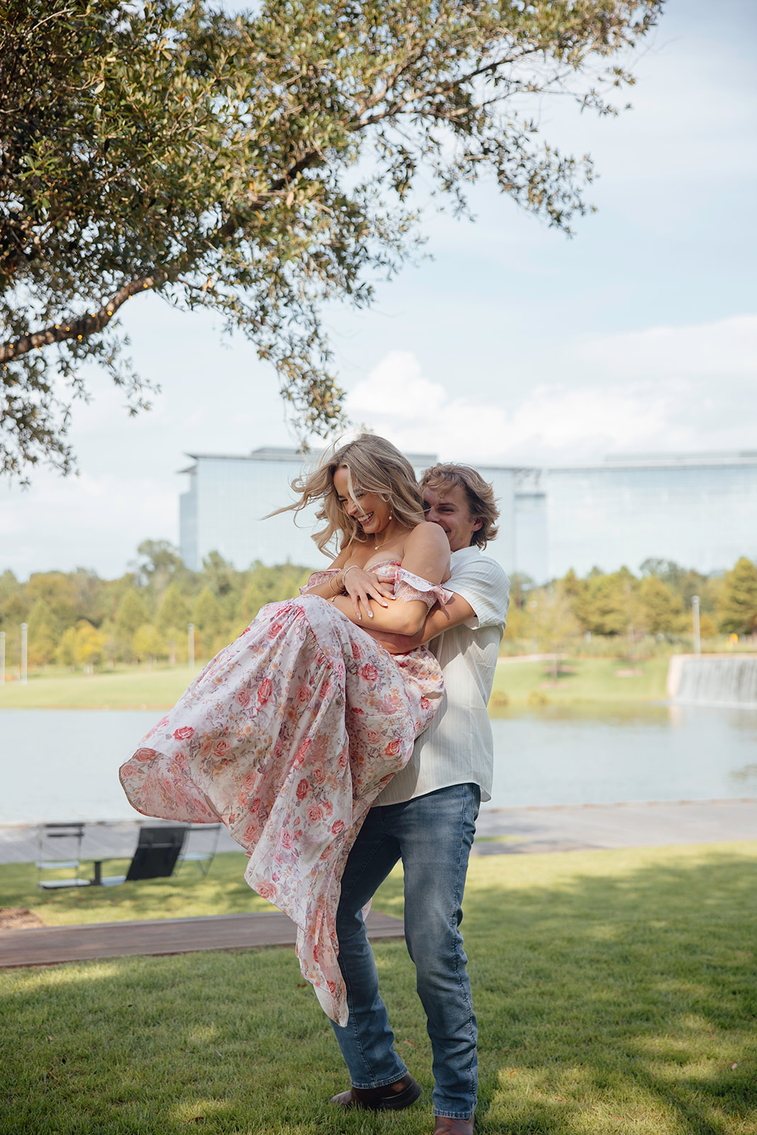 beautiful couple pose during their engagement photoshoot in Texas