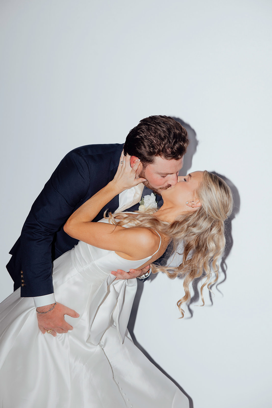 Texas wedding fun captured in documentary style from Kennedi Cooper!