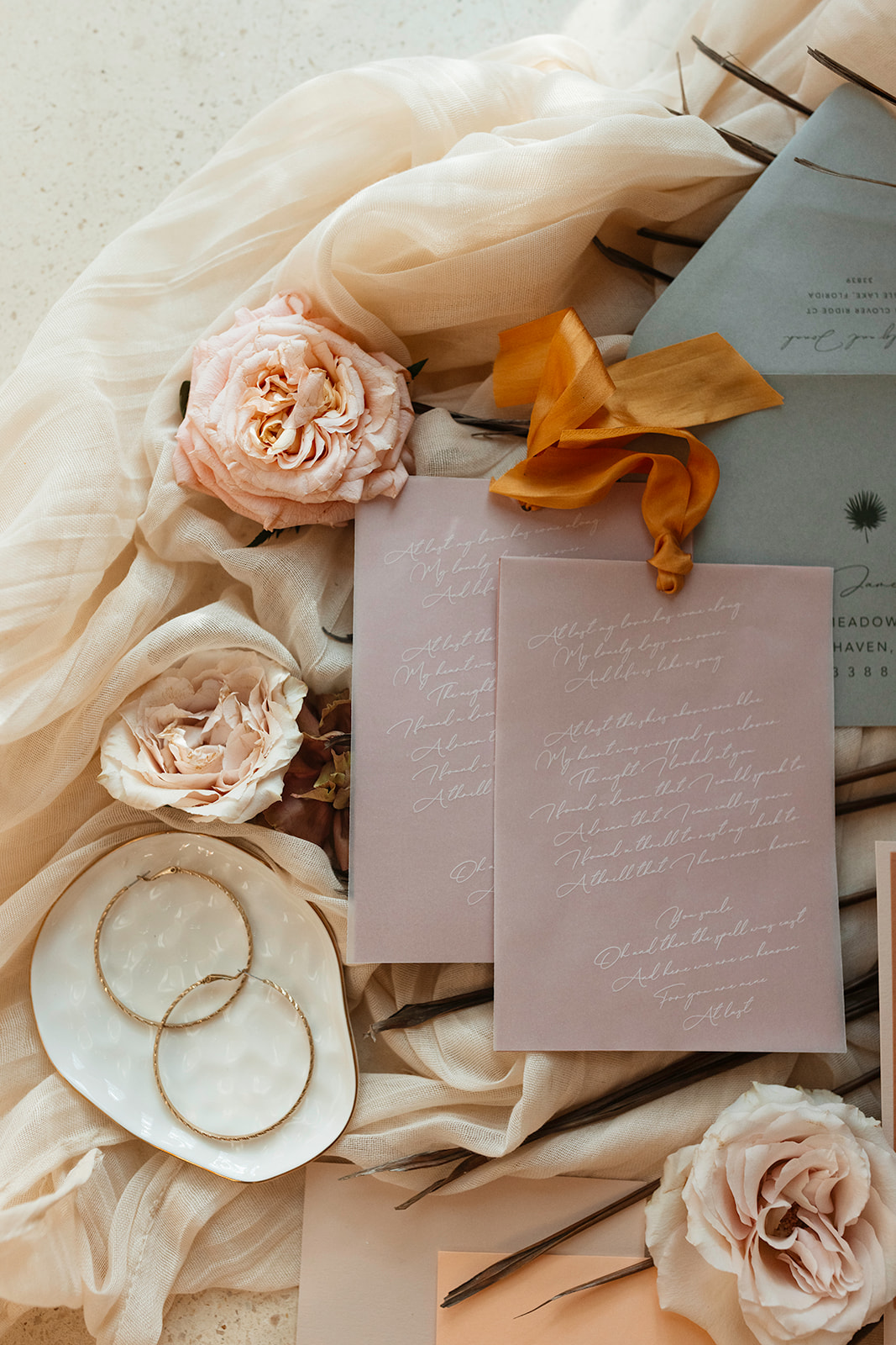 documentary style wedding photos from Kennedi Cooper Photography